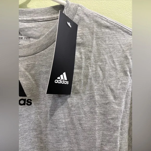 Adidas amplifier women’s Gray Long Sleeve Shirt - Picture 4 of 5
